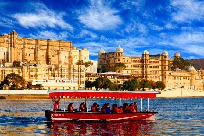 Discover Jaipur with Adventure cab services' Expert Tour Guides Experience the vibrant culture, royal heritage, and hidden gems of Jaipur like never before with Adventure cab services
